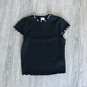 Aritzia black T-shirt